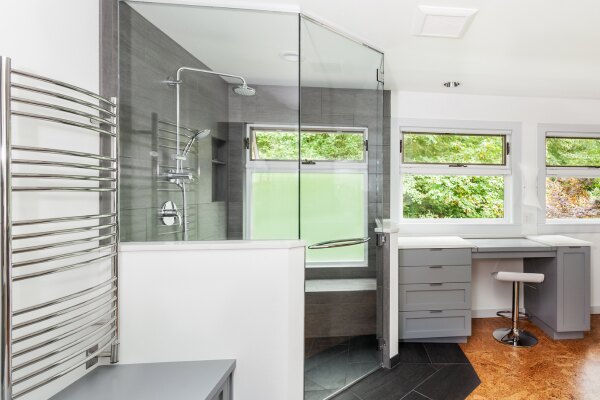 Why Houston Residents Prefer Glass Shower Doors